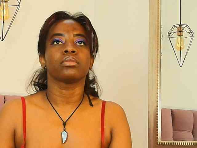 kassandraBrown webcam