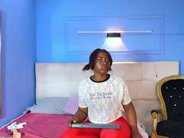 kassandraBrown webcam