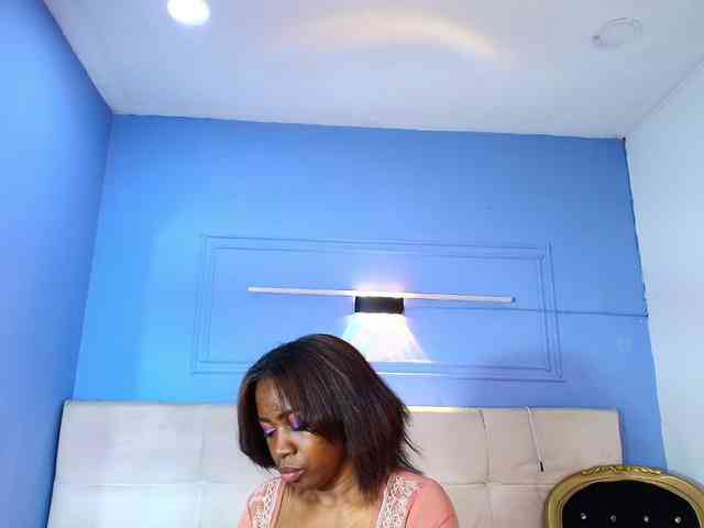 kassandraBrown webcam