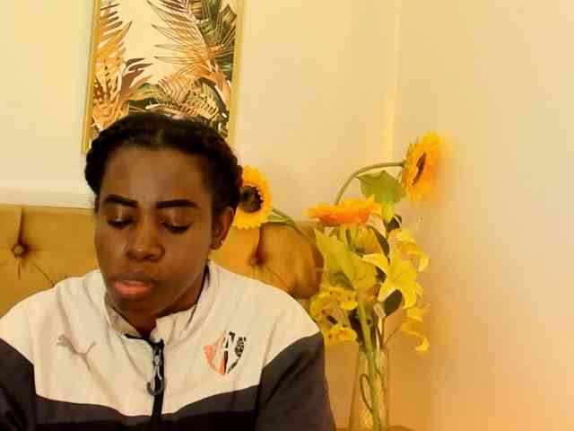 kassandraBrown webcam