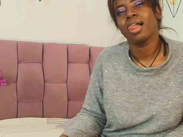 kassandraBrown webcam