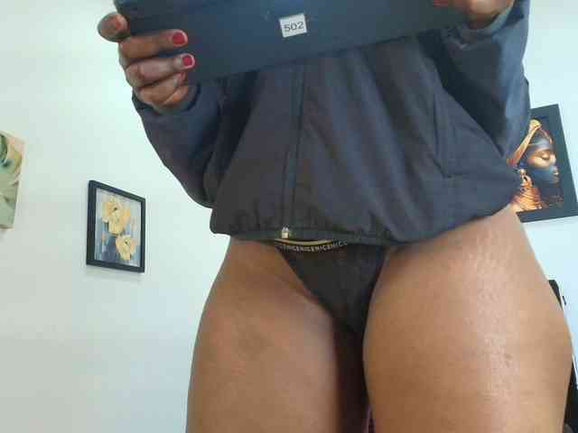 kassandraBrown webcam