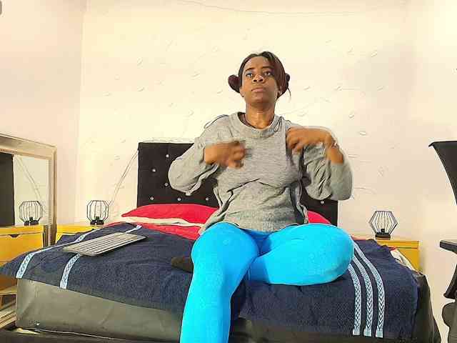 kassandraBrown webcam