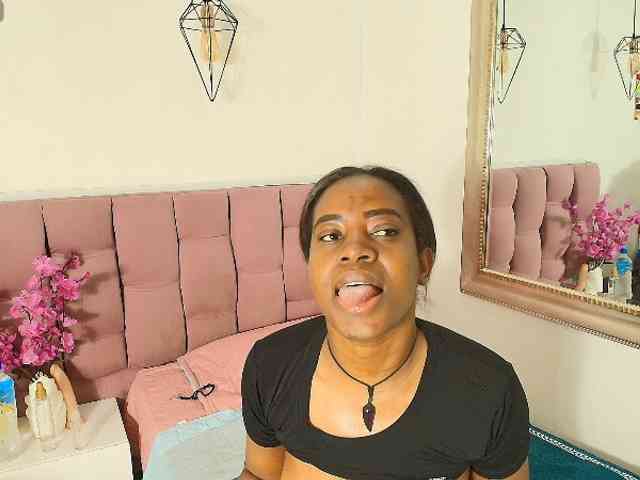 kassandraBrown webcam