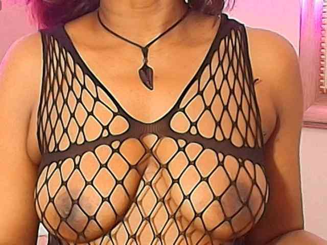 kassandraBrown webcam