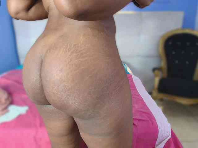 kassandraBrown webcam