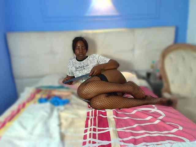 kassandraBrown webcam