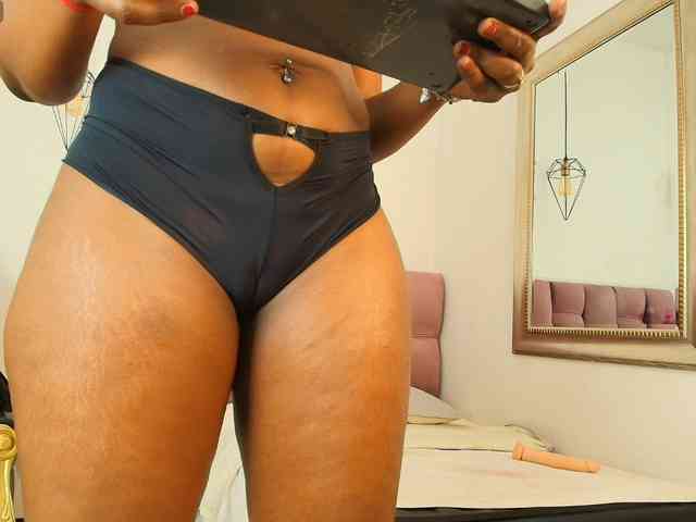 kassandraBrown webcam