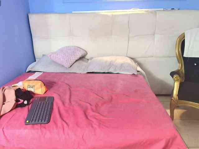 kassandraBrown webcam