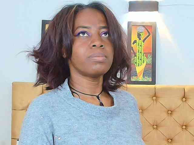 kassandraBrown webcam