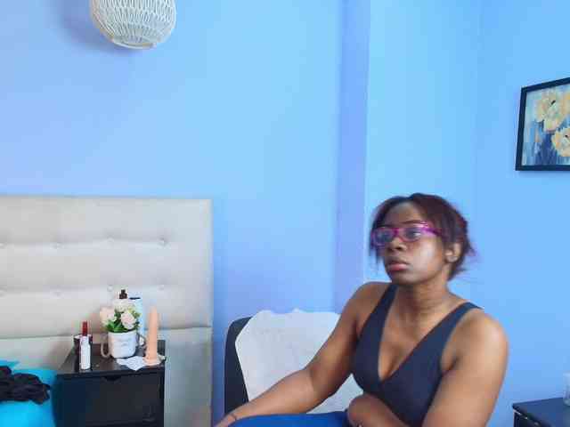 kassandraBrown webcam