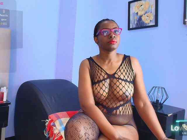 kassandraBrown webcam