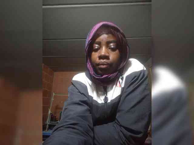 kassandraBrown webcam