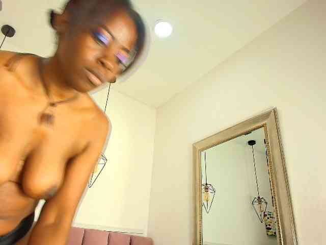 kassandraBrown webcam