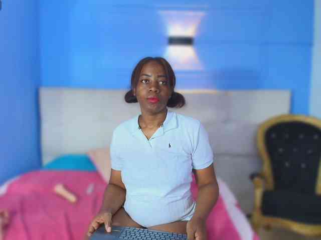 kassandraBrown webcam