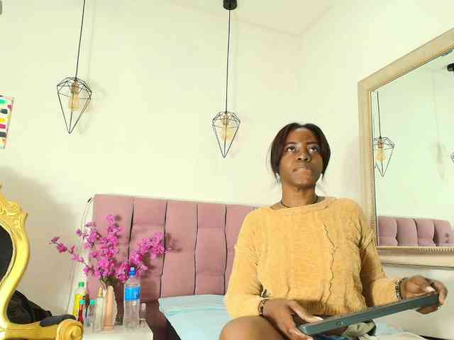 kassandraBrown webcam