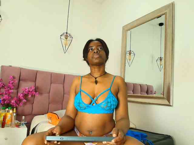 kassandraBrown webcam