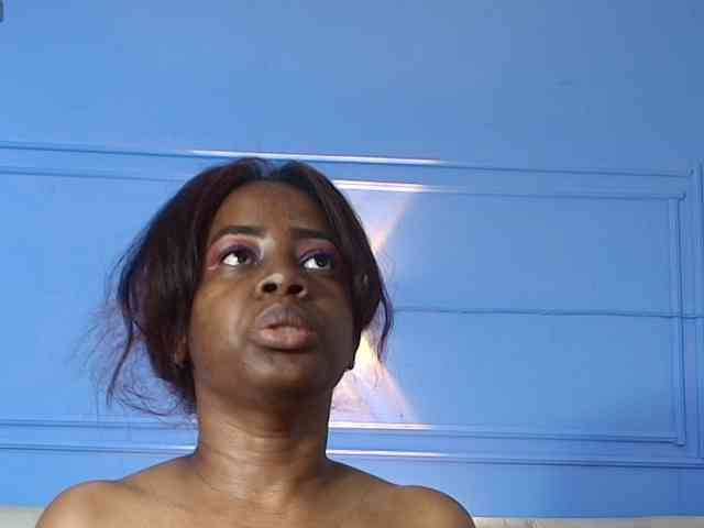 kassandraBrown webcam