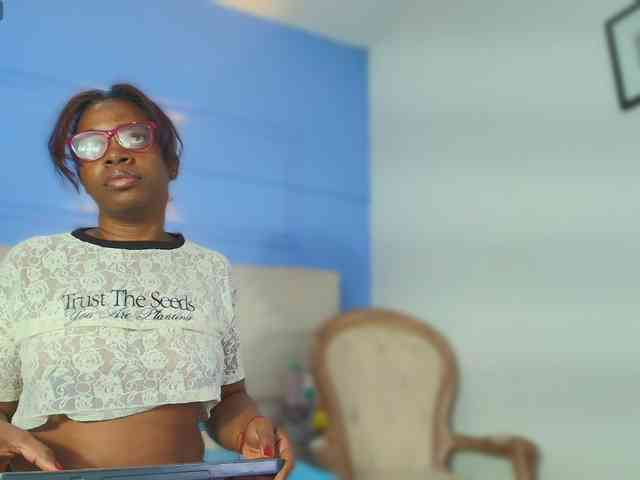 kassandraBrown webcam
