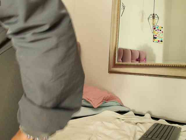 kassandraBrown webcam