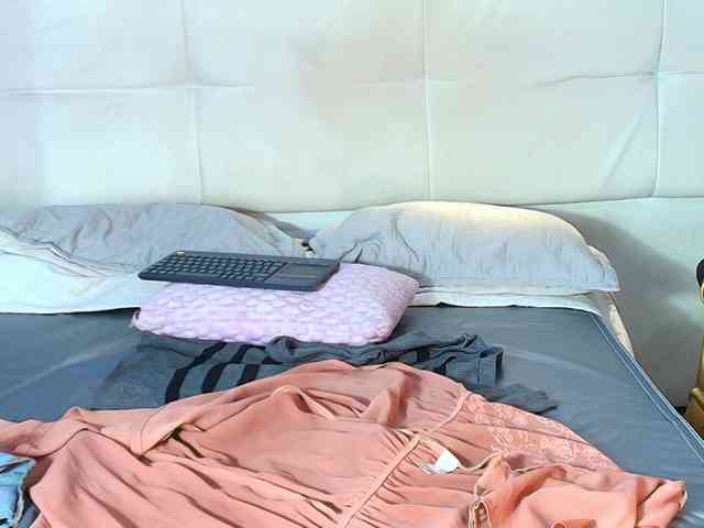 kassandraBrown webcam