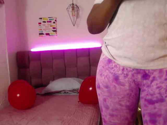 kassandraBrown webcam