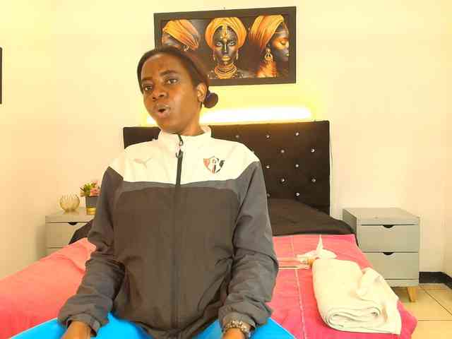 kassandraBrown webcam