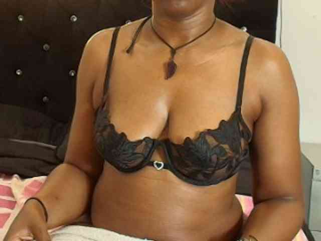 Model: kassandraBrown