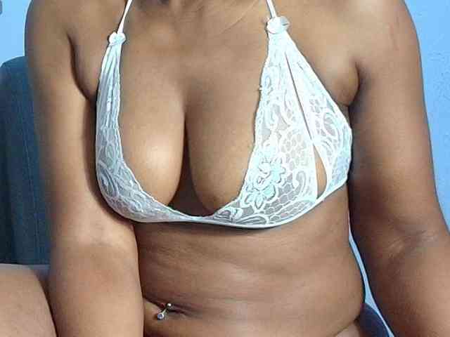 kassandraBrown webcam