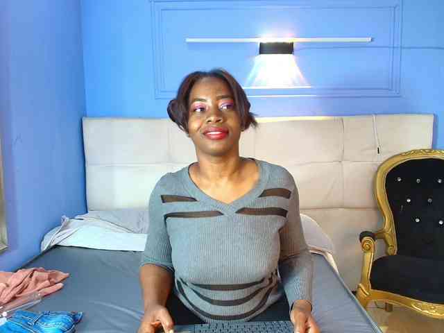 kassandraBrown webcam