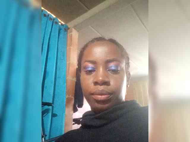 kassandraBrown webcam