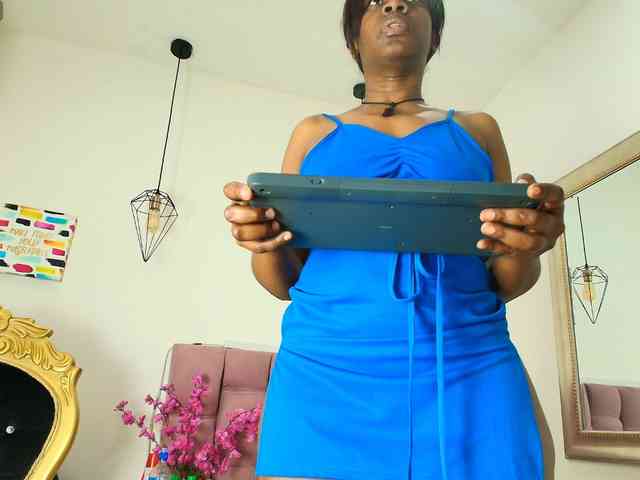 kassandraBrown webcam
