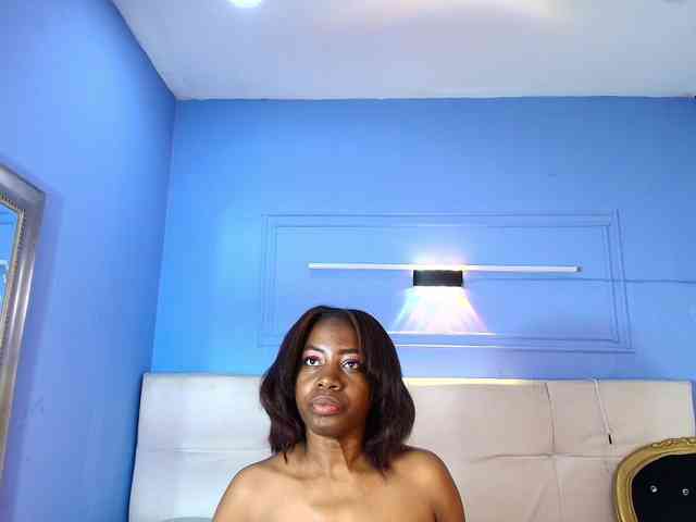 kassandraBrown webcam