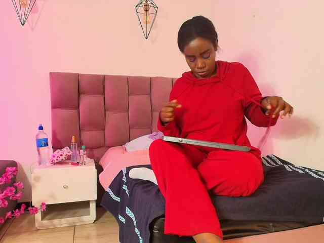 kassandraBrown webcam