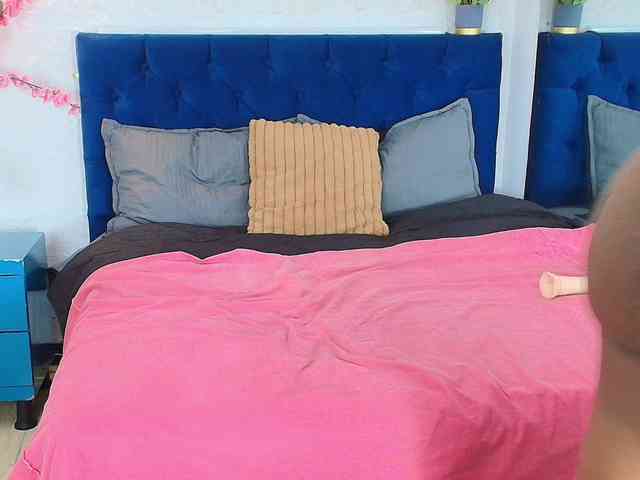 kassandraBrown webcam