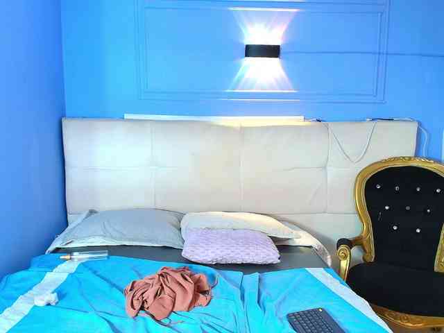 kassandraBrown webcam