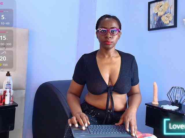 kassandraBrown webcam