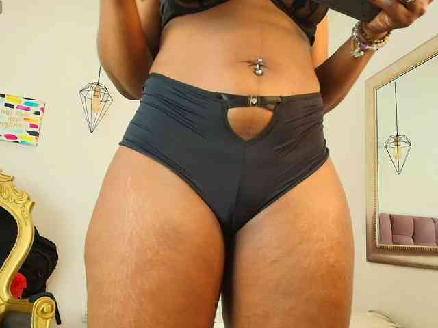 kassandraBrown webcam