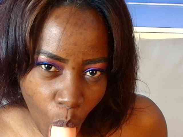 kassandraBrown webcam