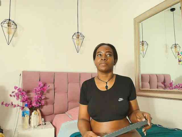 kassandraBrown webcam