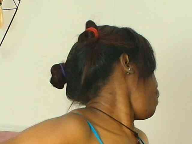 kassandraBrown webcam