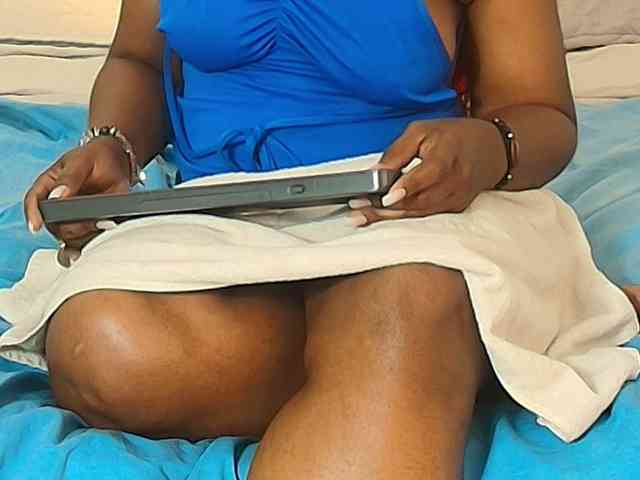 kassandraBrown webcam