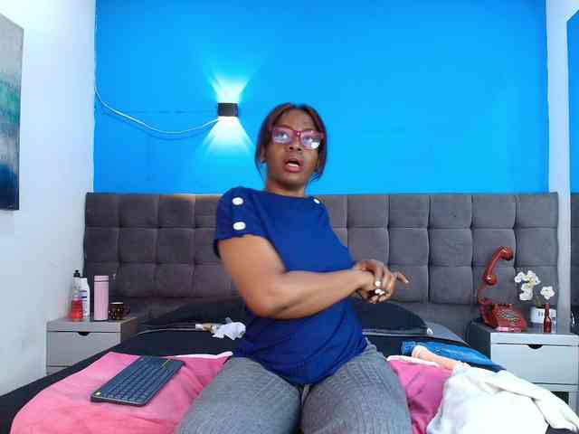 kassandraBrown webcam