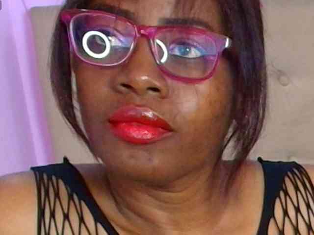 kassandraBrown webcam