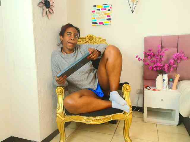 kassandraBrown webcam