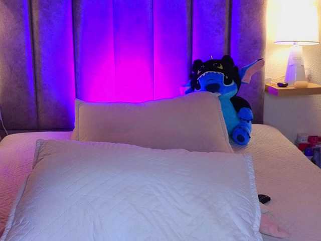VictoriaHils live cam on BongaCams