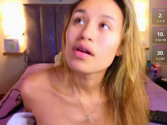VictoriaHils live cam on BongaCams
