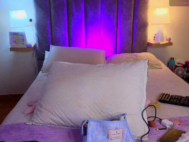 victoriahils cam belle