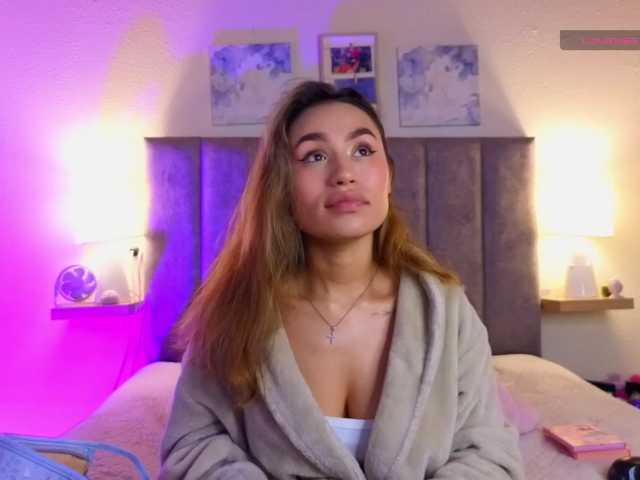 VictoriaHils live cam on BongaCams