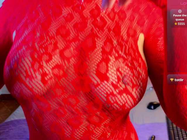 VictoriaHils live cam on BongaCams